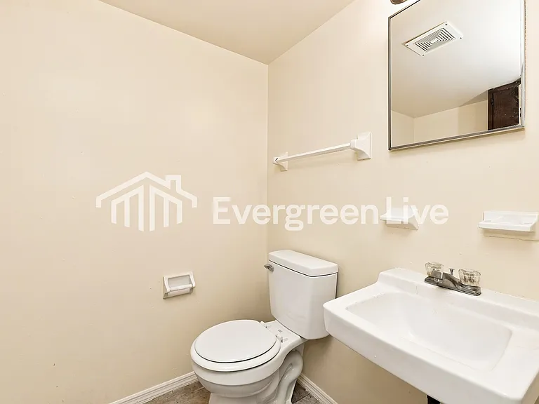 7691 Mount Hood Dr — Photo 9