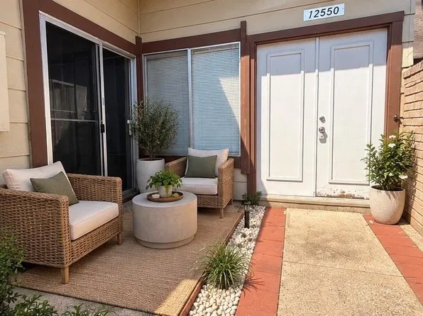 12550 Newbrook Dr, Houston, TX 77072