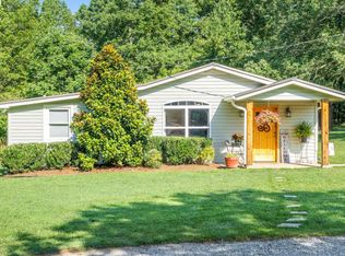 608 Friendship Acres Dr, Ashland City, TN 37015