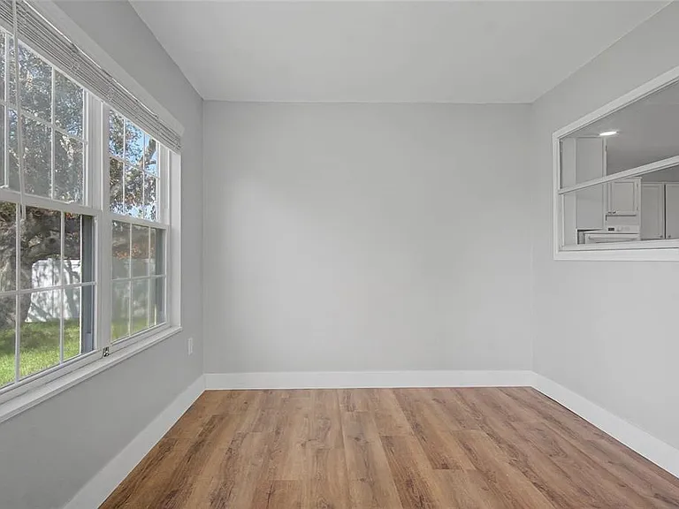 11462 Commercial St — Photo 18