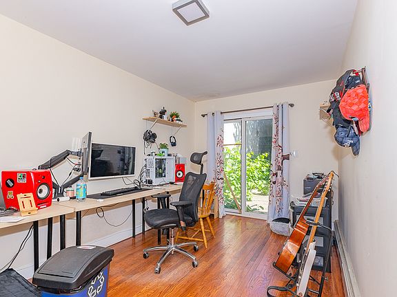 5th image of 616 Kosciuszko St #1