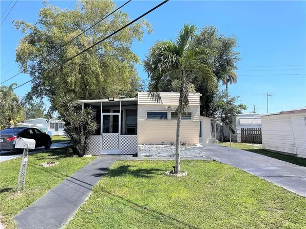 8548 Berkley Drive, Davie, FL 33324