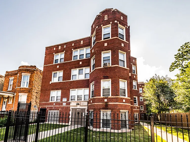 7825 S Emerald — Photo 8