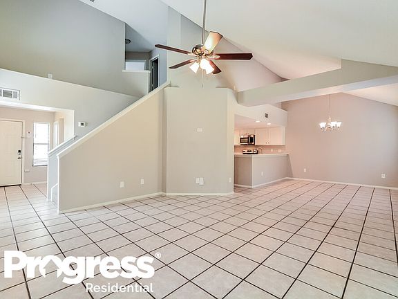 5th image of 451 Cidermill Pl