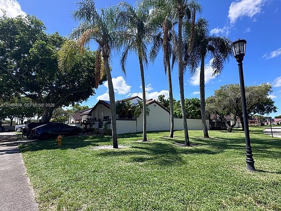 5th image of 6633 NW 178th Ter
