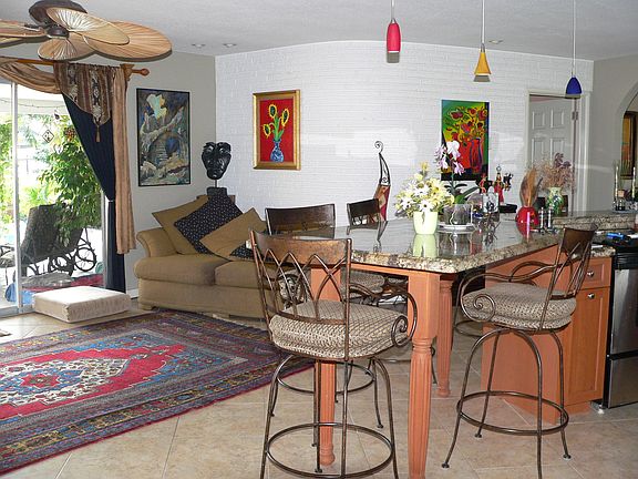 4th image of 2501 SW 11th Ct