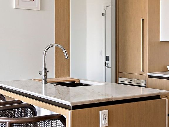 5th image of 380 Harrison Ave #Penthouse 2h