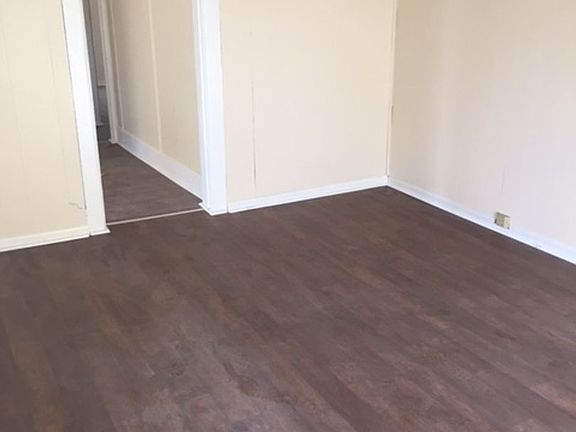 3rd image of 510 Center St #B
