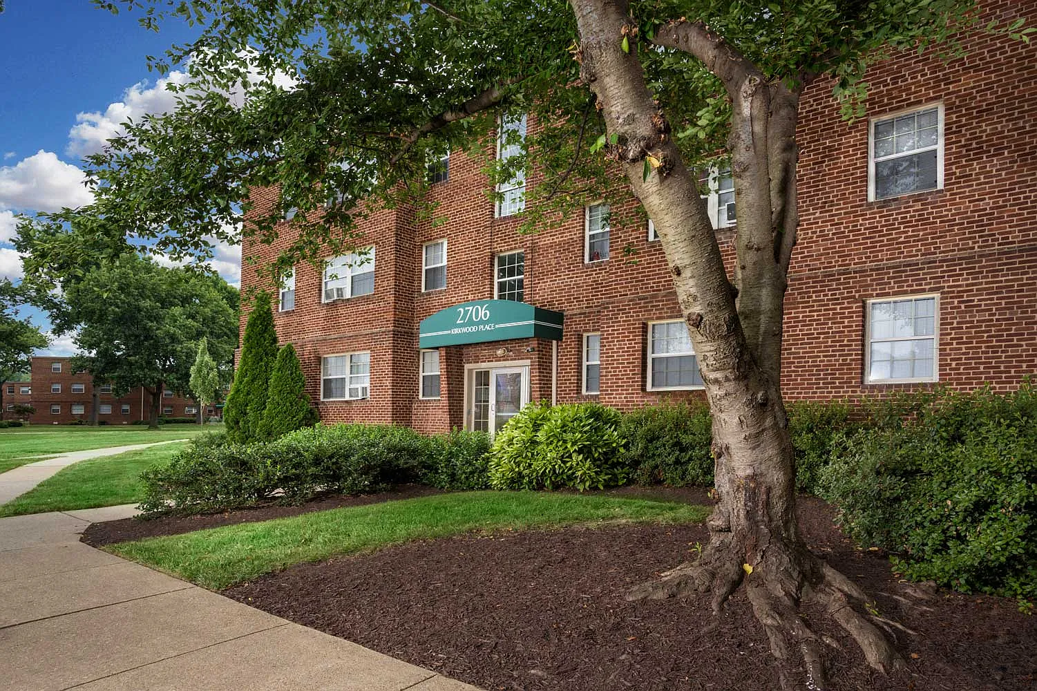 Kirkwood Apartments — Photo 4