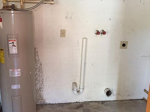 5th image of 1700 Taylor Lake Cir