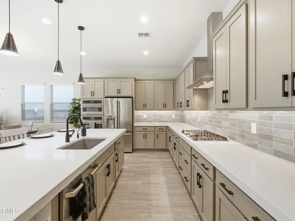 22889 E CARRIAGE Way, Queen Creek, AZ 85142