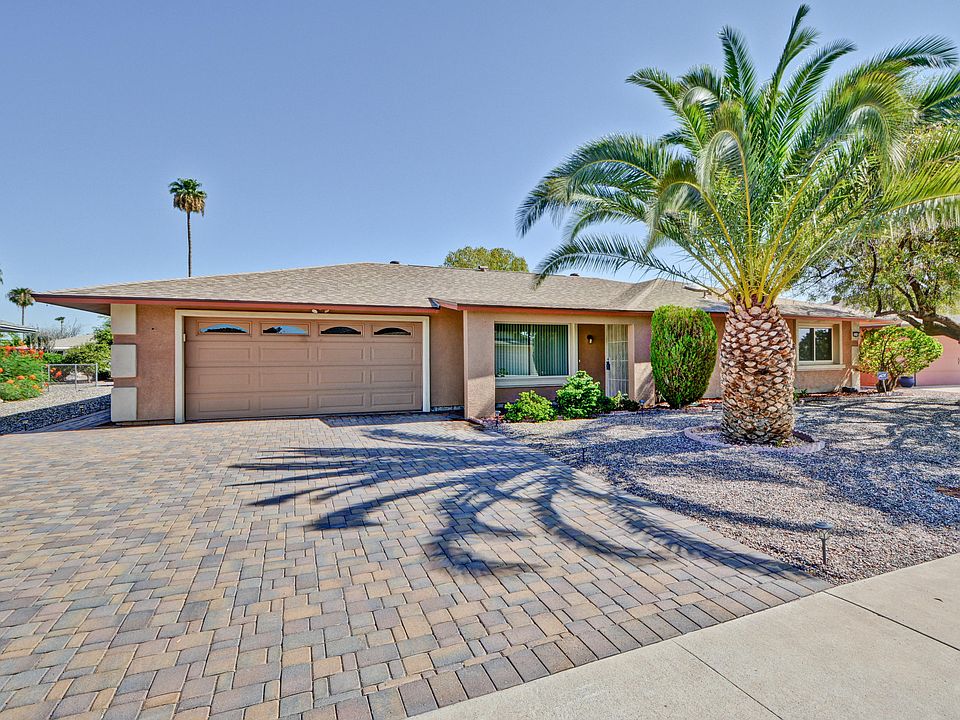 1st image of 10142 W Sombrero Cir