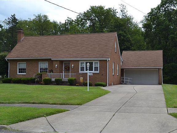 2nd image of 1483 Brantford Dr