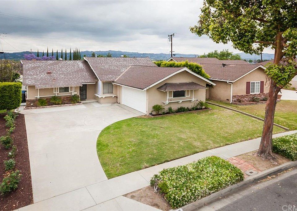 1st image of 16349 Summershade Dr