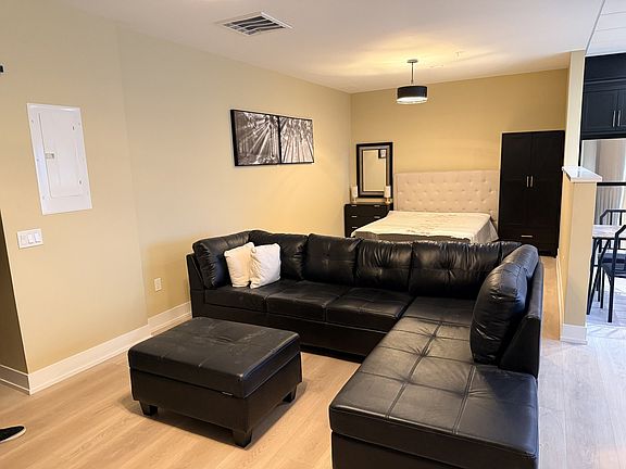 2nd image of 179 Louth St #1