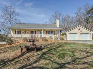 1283 Virginia Woods Dr, Moneta, VA 24121
