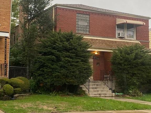 3rd image of 8851 S Blackstone Ave