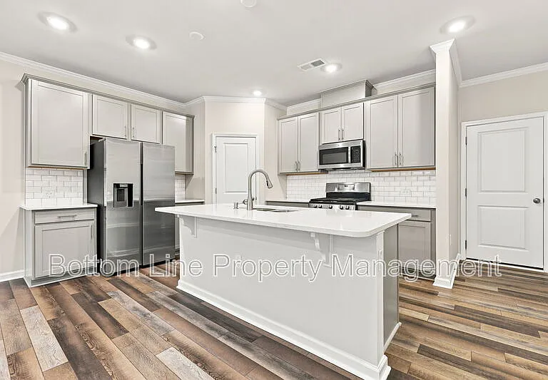 2312 Kasota Ln — Photo 22