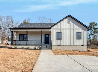 1313 Springdale Park Dr, Lincolnton, NC 28092