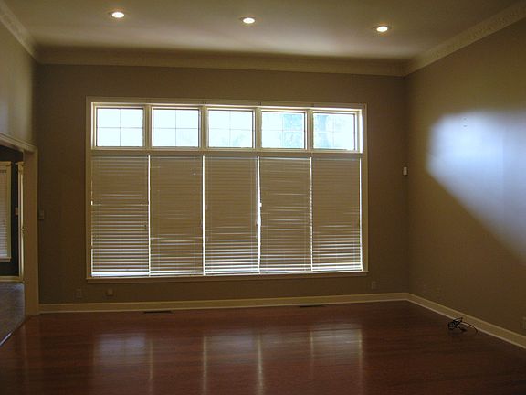 4th image of 1109 Wildwood Cv