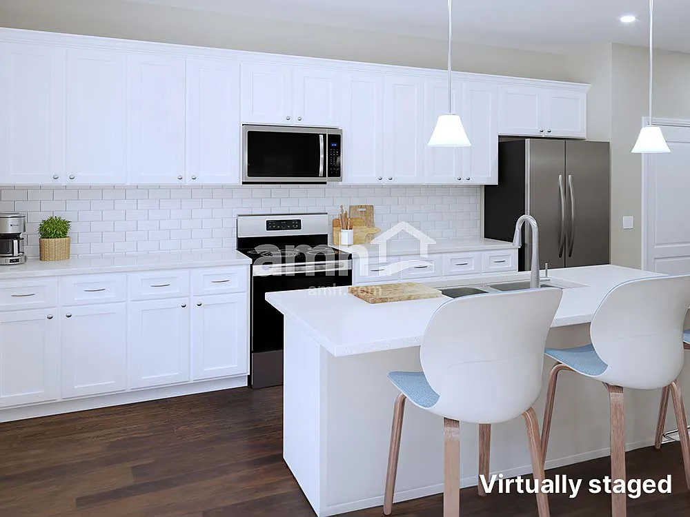 5 bed, 3.0 bath, 2407 sqft, $2,830 — Photo 4