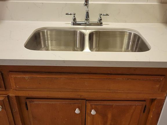 5th image of 1125 Magnolia Cir