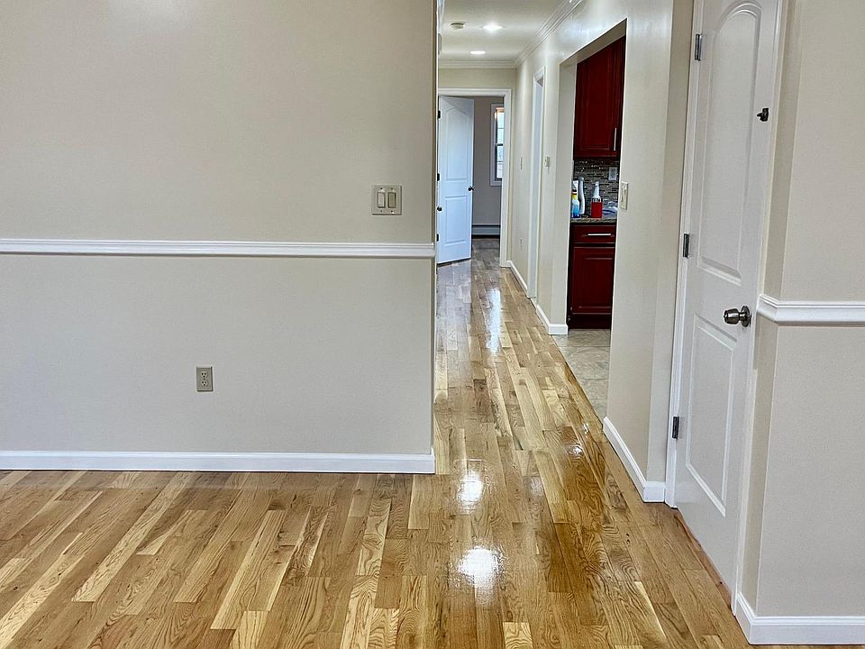 1st image of 21940 113th Ave #1
