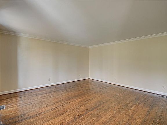 5th image of 3508 Donegal Dr