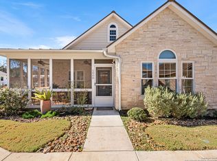530 Oak Park Dr #1000, Boerne, TX 78006