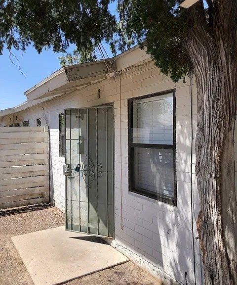 2531 E Brill St — Photo 10