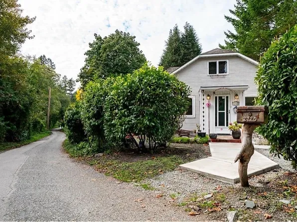 2725 Gordon Ave, Surrey, BC V4A 3J2