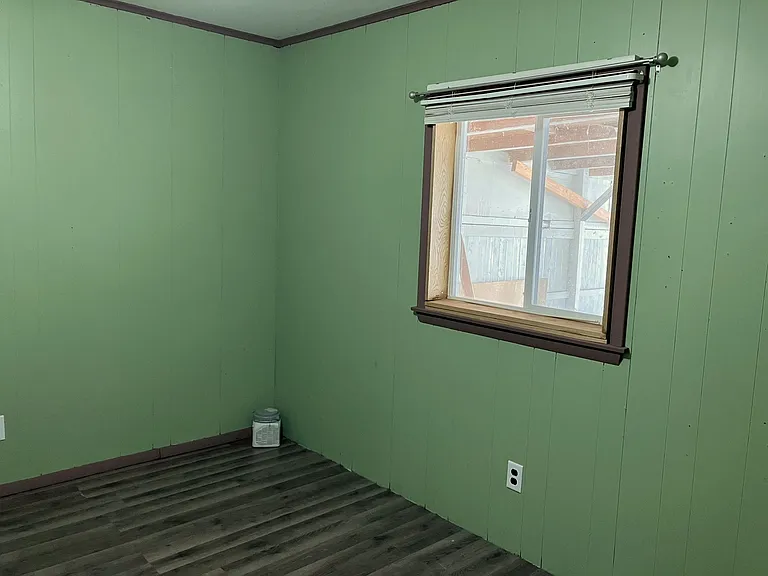 513 E Main St — Photo 10