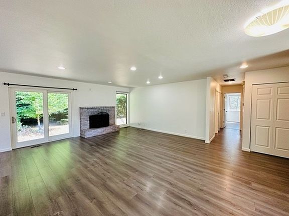 5th image of 14238 278th Ave NE