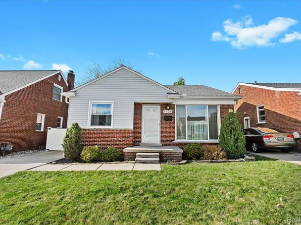 1728 Walnut St, Dearborn, MI 48124