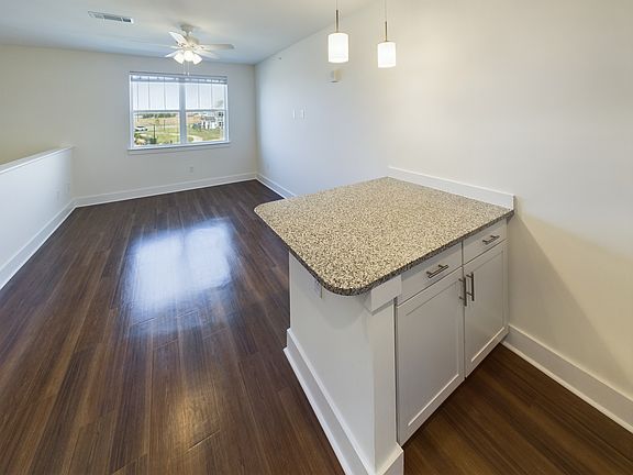 2nd image of 370 Arsdale Ave Unit 28203