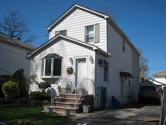 1st image of 341 W Jamaica Ave