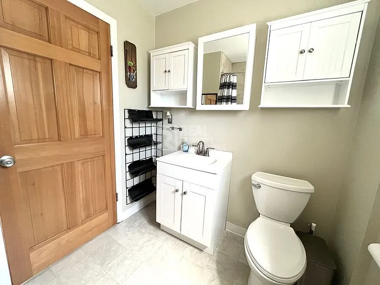 727 W Cucharras St — Photo 16