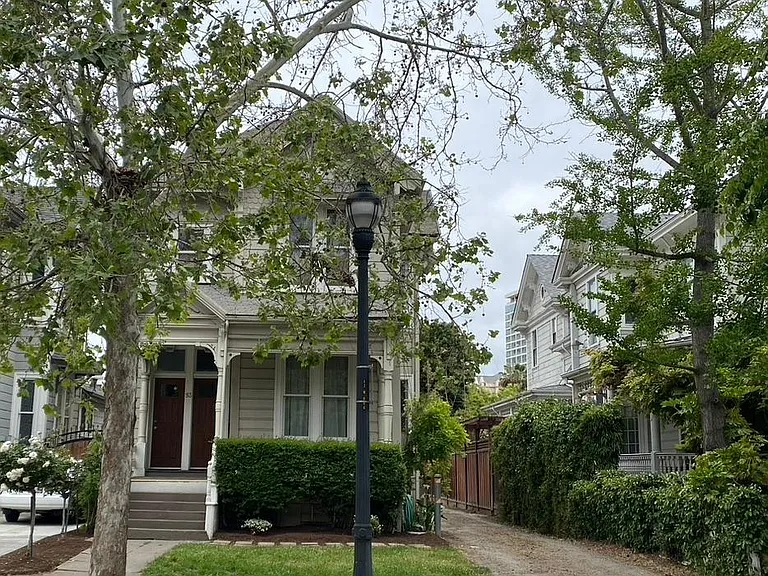 93 Pierce Ave #A — Photo 24