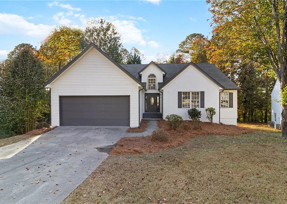 1st image of 5390 Regency Lake Ct