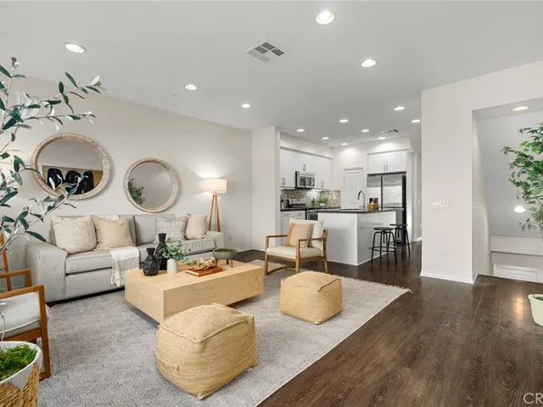 5552 Coral Dr Unit 102, Hawthorne, CA 90250