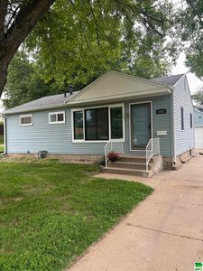 2902 S Glass St, Sioux City, IA, 51106