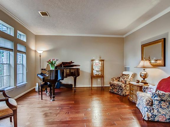 5th image of 1810 Misty Hill Ln