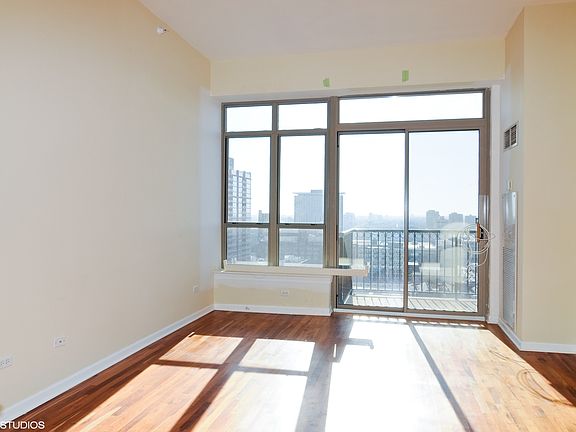 2nd image of 1717 S Prairie Ave APT 2308