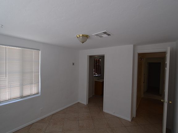 5th image of 150 W Pennsylvania Dr