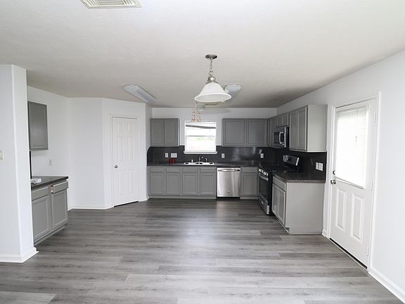 2nd image of 2707 Long Grove Ln