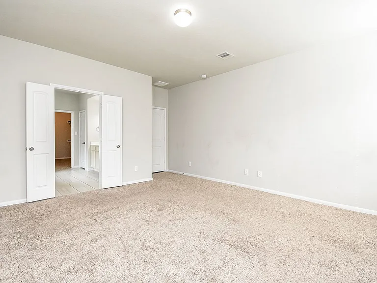 4442 Buentello Dr — Photo 41
