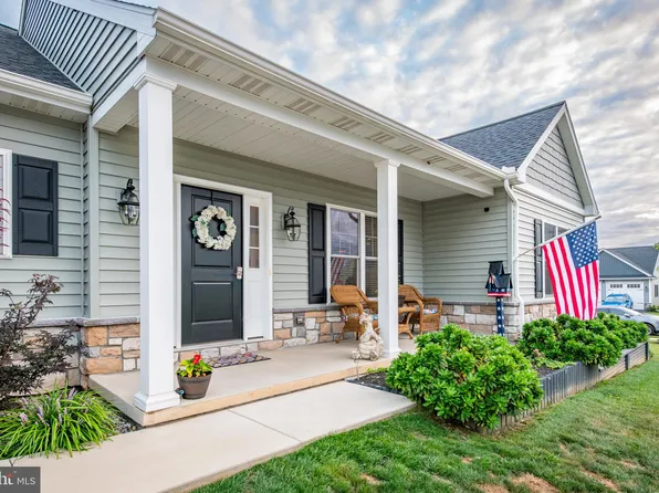 125 Lindsey Ln, Elizabethtown, PA 17022