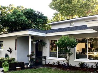 10432 Oakhurst Rd, Largo, FL 33774