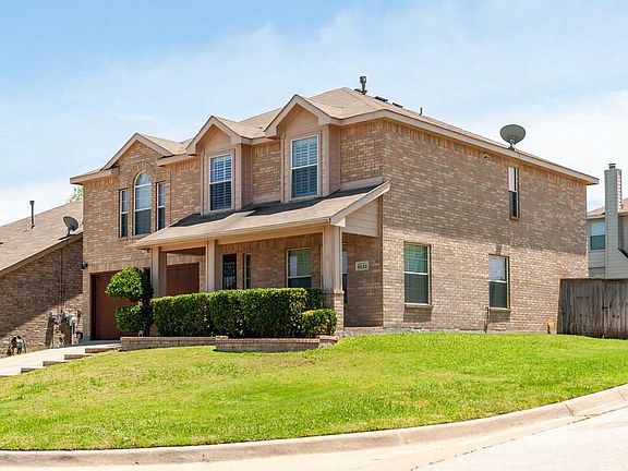 2nd image of 9833 Maryville Ln