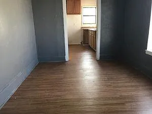 2115 Oakwood St — Photo 4